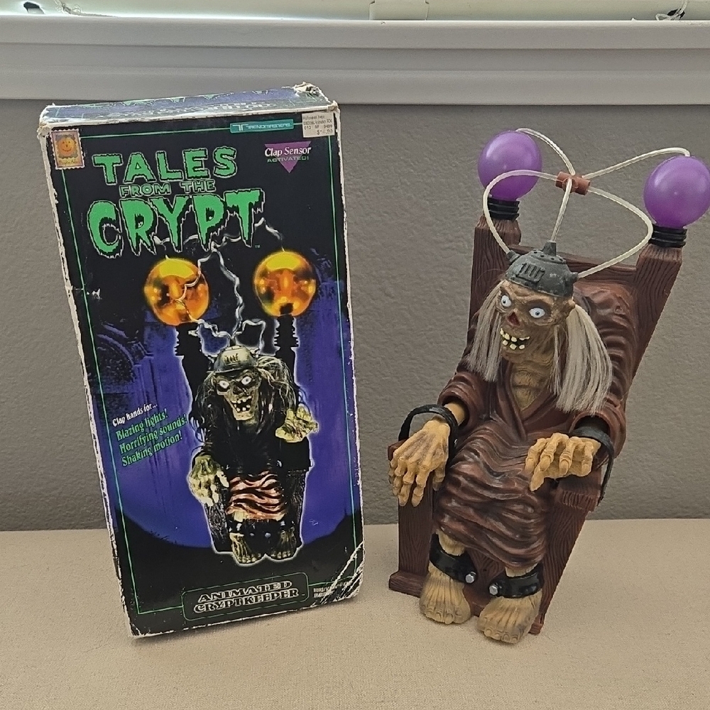 1996 Tales From The Crypt Animated Figure works with box